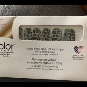 Color Street Hiss and Make Up